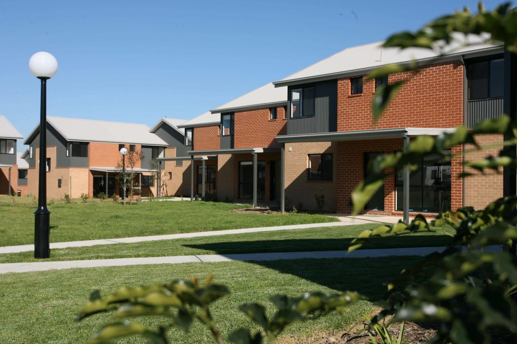 Macquarie University Village Sydney Ngoại thất bức ảnh